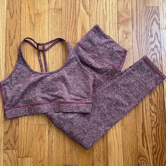 Whisper 2 piece yoga set, leggings and bra - Picture 1 of 3